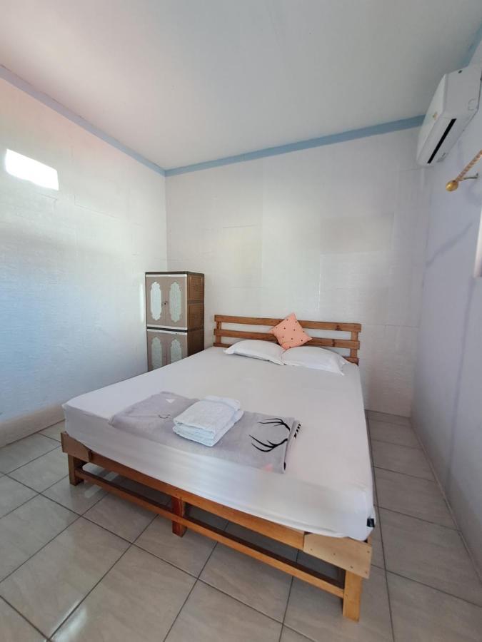 Hotel Azza Îles Karimunjawa Extérieur photo